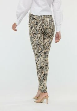 Lee Cooper Slim Fit Jeans - Cream -Lee Cooper Winkel 02c0544ced9845f3b0da95263b958fa6