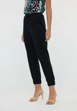 Lee Cooper Nima - Trainingsbroek - Black -Lee Cooper Winkel 14192e1a0f224870898fadadc190f90c