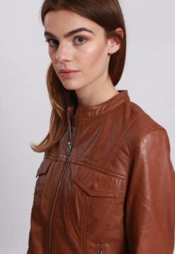Lee Cooper Leather Jacket With Round Collar - 2 Zipped Side Pockets - - Leren Jas - Cognac -Lee Cooper Winkel 19fe01c704fa41768fa6c5e3fd402e4d