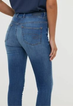 Lee Cooper Lc115F - Slim Fit Jeans - Medium Bright Blue 7 Lee Cooper Lc115F - Slim Fit Jeans - Medium Bright Blue -Lee Cooper Winkel 2d11765d697c4cdc8e0a031206236d92