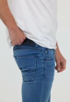 Lee Cooper Lc128Zp - Jeans Tapered Fit - Bright Blue Brushed -Lee Cooper Winkel 409067701a0a4175a40dea213847e59e