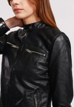 Lee Cooper Leather Jacket With Round Collar And Push Button Closure - - Leren Jas - Black -Lee Cooper Winkel 82eb9e61befc462baa656dde28c7664c