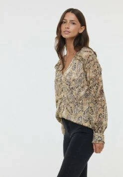 Lee Cooper Midena - Blouse - Cream -Lee Cooper Winkel 8e8794518fae4f1c970336aca2c819c5